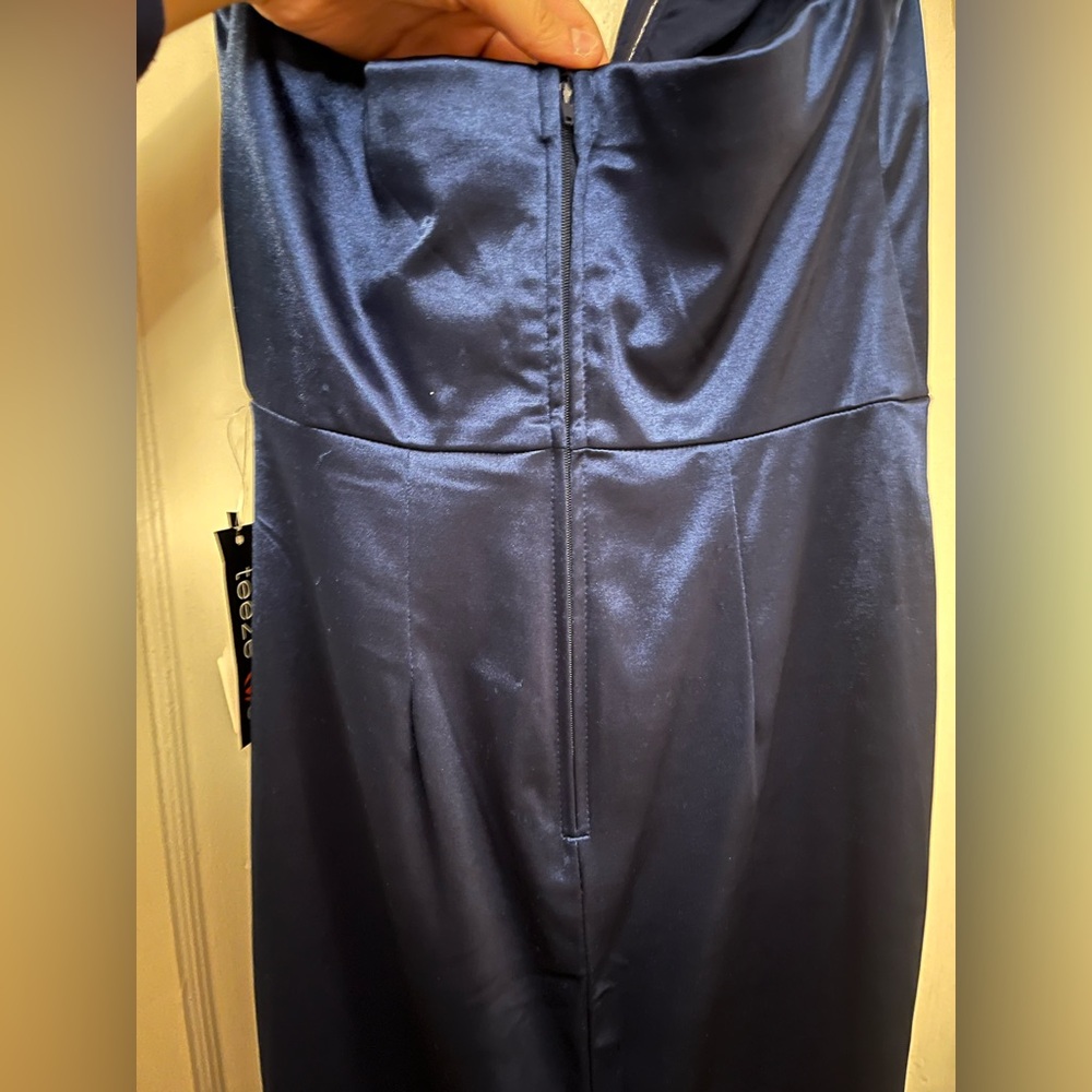 NWT! Strapless Navy Blue Gown - Picture 7 of 10